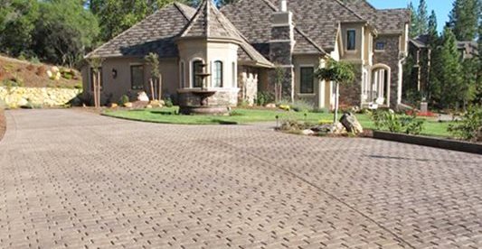 Pavers, Driveway
Outdoor Fire Pits
Apex Concrete Designs, Inc.
Roseville, CA