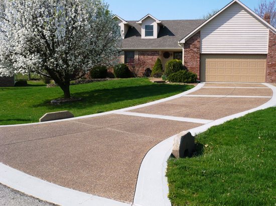 Pea Gravel, Exposed Aggregate
Concrete Driveways
Concrete Tailors, LLC
Noblesville, IN